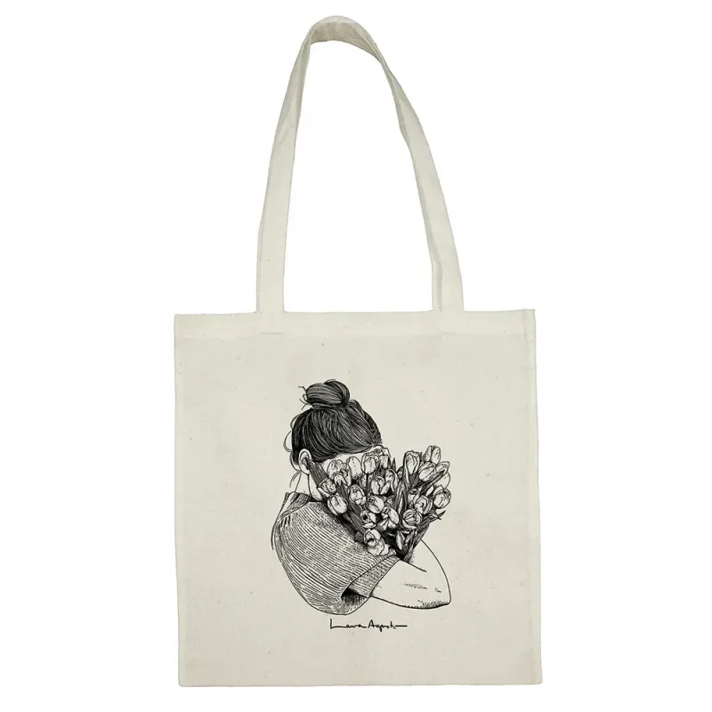 Tote Full of tulips
